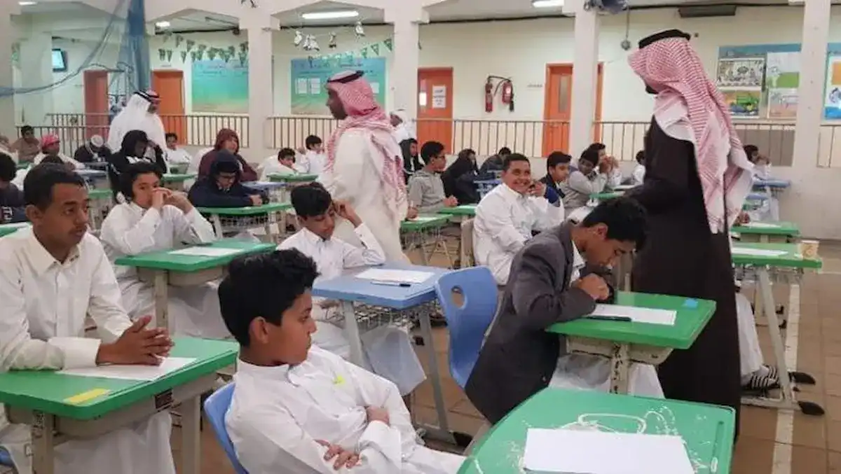 بداية العام الدراسي 1447 بالمملكة.. موعد عودة المعلمين والمشرفين